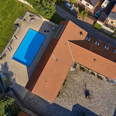 Penzion U Stromu Guest house *