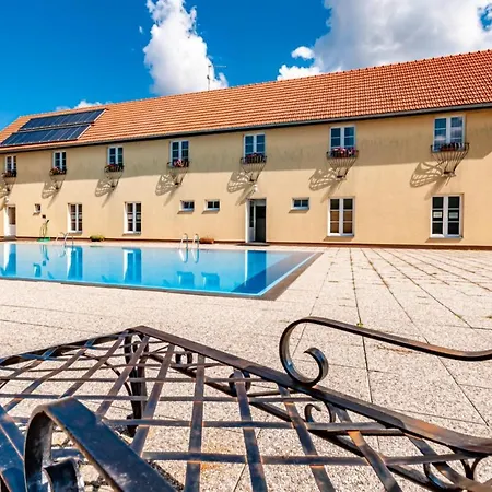 Guest house Penzion U Stromu