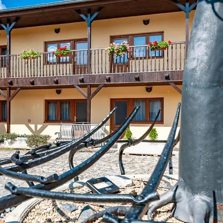 Penzion U Stromu Guest house
