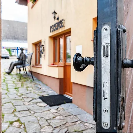 Penzion U Stromu Guest house